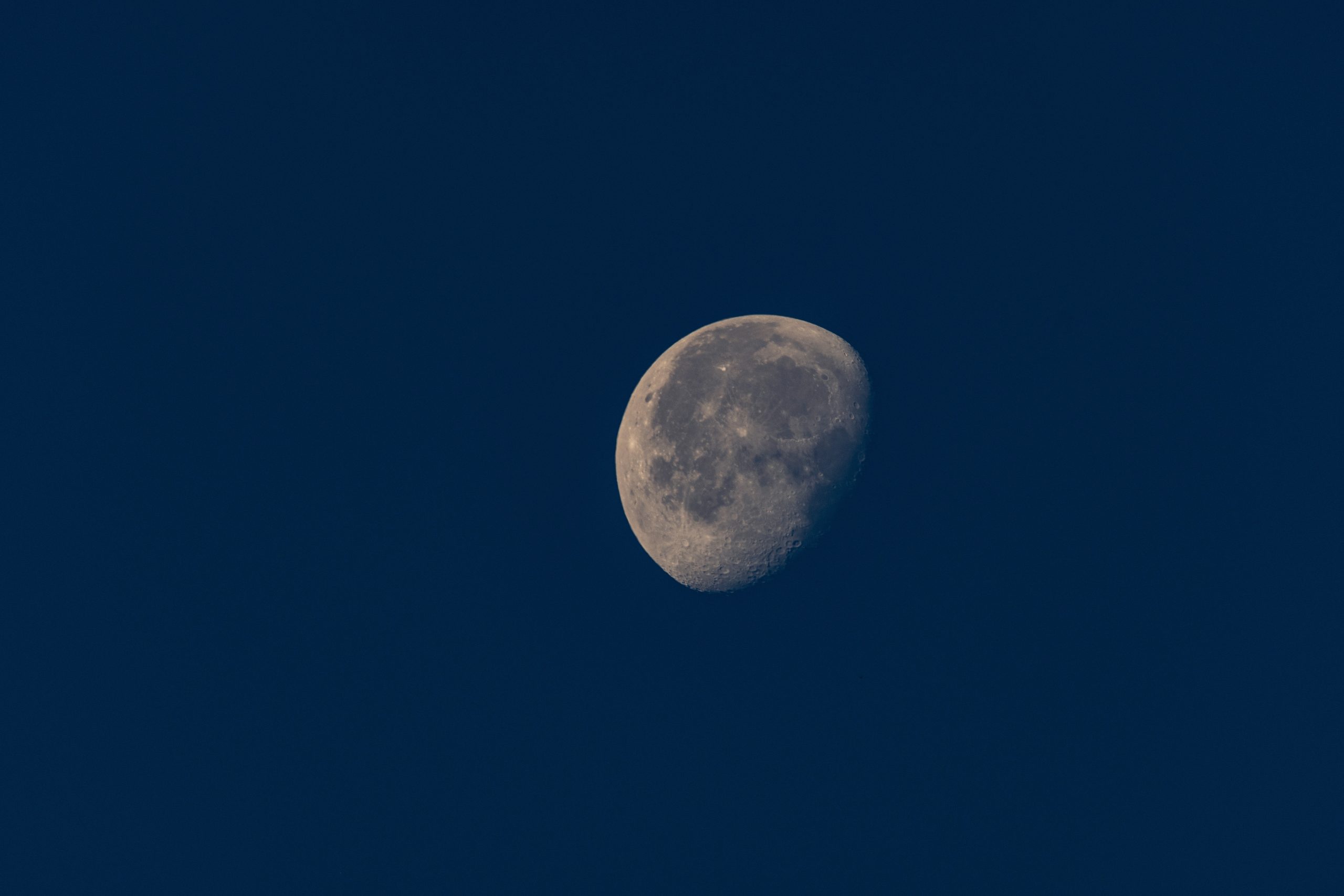 Exploring the Potential: Moon-Based Energy Solutions for Sustainable Colonies